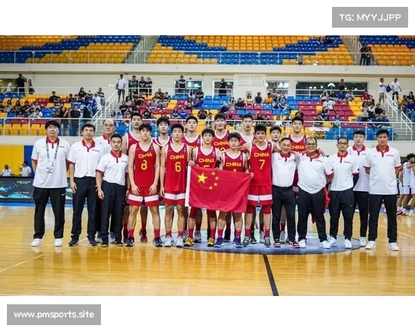 中国男篮调整后卫组合 提升攻防平衡 力争世界杯赛场表现新突破 中国男篮调整后卫组合 提升攻防平衡 力争世界杯赛场表现新突破